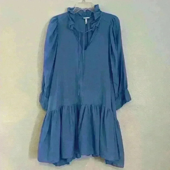 EVARAE
Women's Marais Dress - Picture 4 of 10